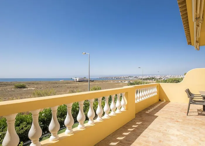 Beachfront With Pool And Stunning Ocean View #1908