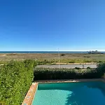 Lägenhet Beachfront With Pool And Stunning Ocean View #1908