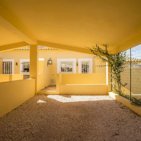 Beachfront With Pool And Stunning Ocean View #1908 Lagos