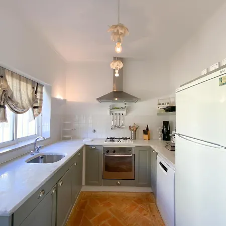 Beachfront With Pool And Stunning Ocean View #1908 * 라고스