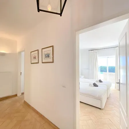 Beachfront With Pool And Stunning Ocean View #1908