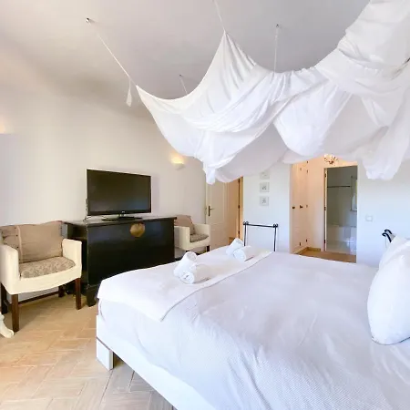 Beachfront With Pool And Stunning Ocean View #1908 Apartament *