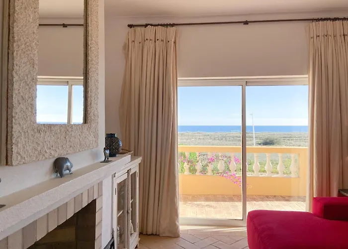 Beachfront With Pool And Stunning Ocean View #1908 Appartement *