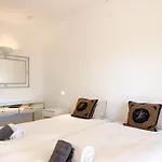 Beachfront With Pool And Stunning Ocean View #1908 Апартаменты