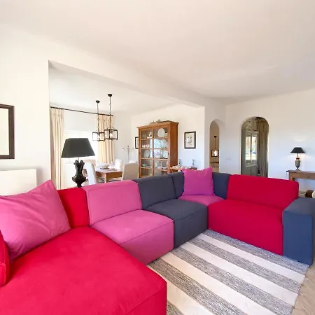 Apartament Beachfront With Pool And Stunning Ocean View #1908